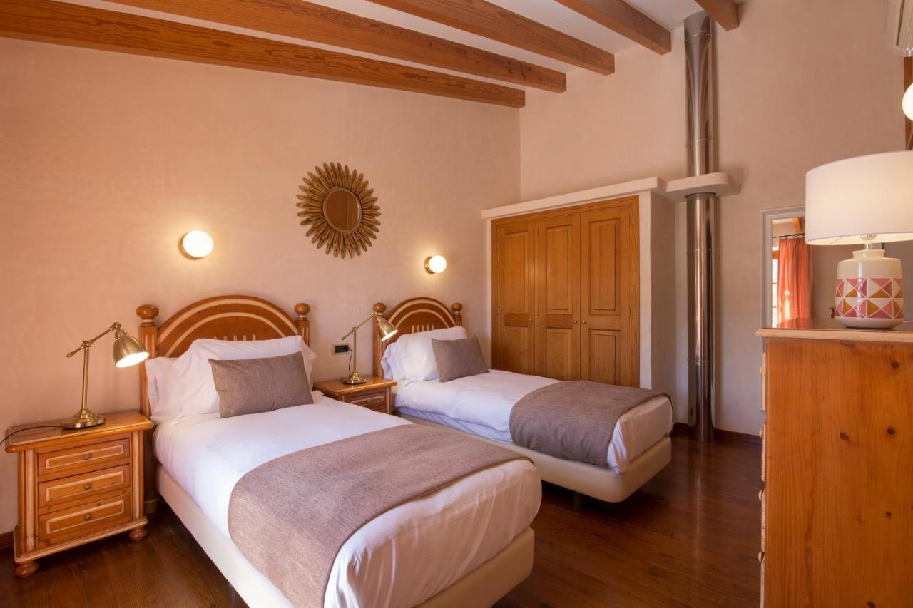 Villa Ca'N Sureda - La Goleta Hotel De Mar & Villas بويينسا المظهر الخارجي الصورة